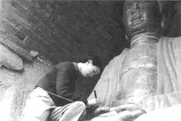 林徽因的墓碑设计_林徽因墓碑_林徽因的坟墓