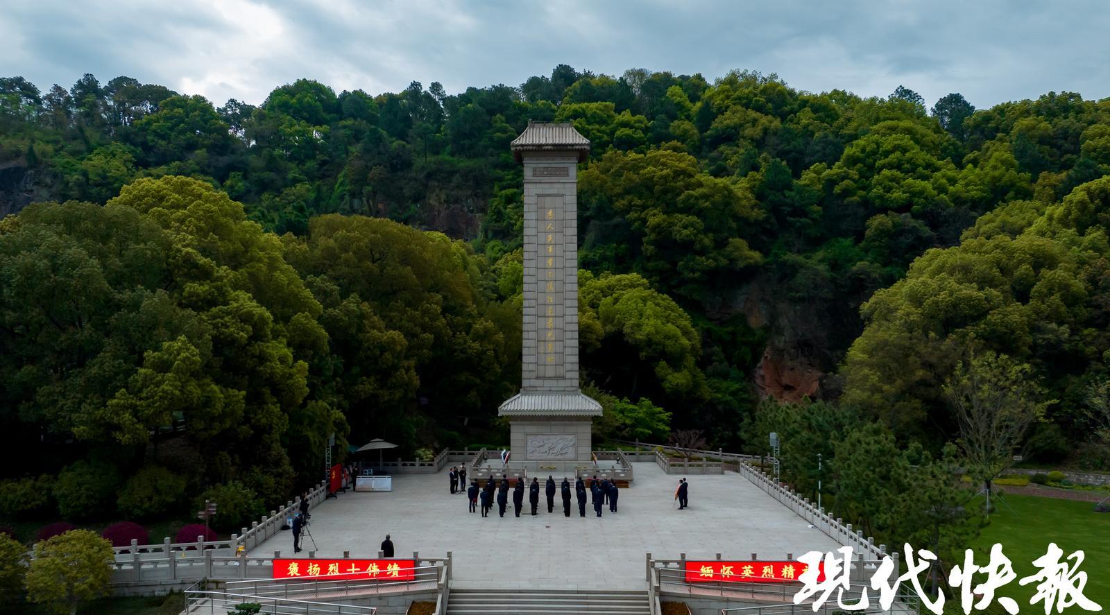 苏州凤凰山公墓_苏州凤凰公墓价格_苏州凤凰山公墓在苏州哪个区