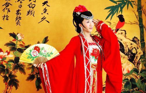 墓地小河出土女尸图片_小河墓地出土女尸_小河墓地美女干尸形成原因