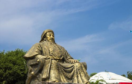 成吉思汗下葬_成吉思汗葬在什么地方_成吉思汗葬法