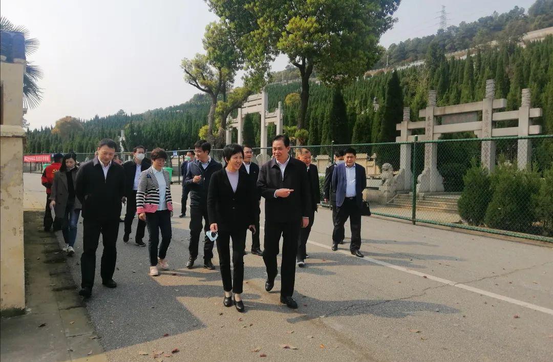 凤凰山华侨公墓墓区_凤凰公墓预约电话_凤凰山华侨公墓
