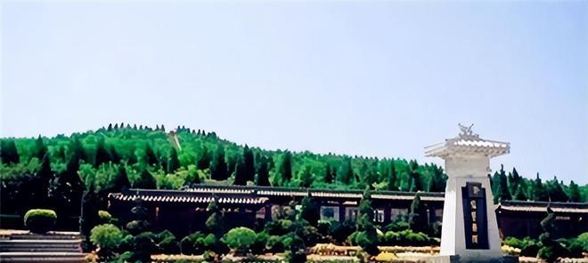 秦景公墓有几个墓道_秦景公墓_秦景公墓被盗了吗