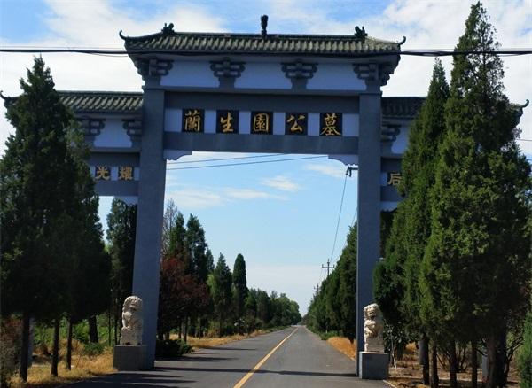梦到公墓非常热闹_梦境园公墓_梦境墓地