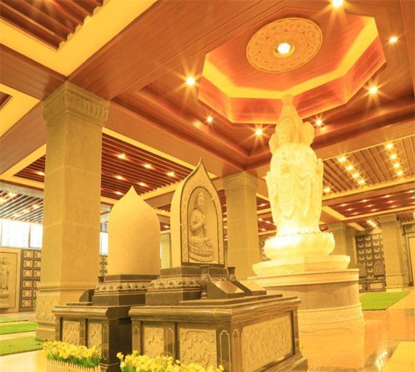 梦境园公墓_梦境墓地_梦到公墓非常热闹