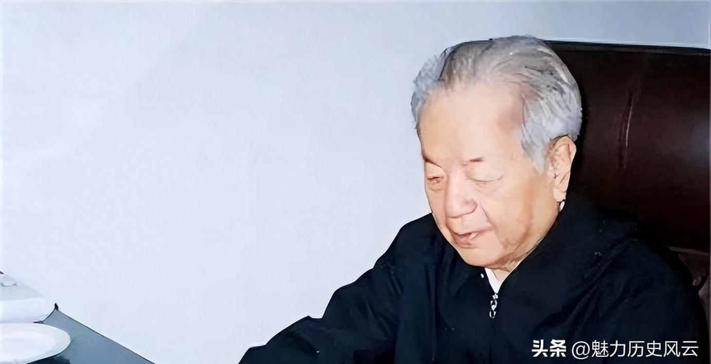 八宝山革命公墓礼堂_宝山革命教育基地_宝山烈士公墓