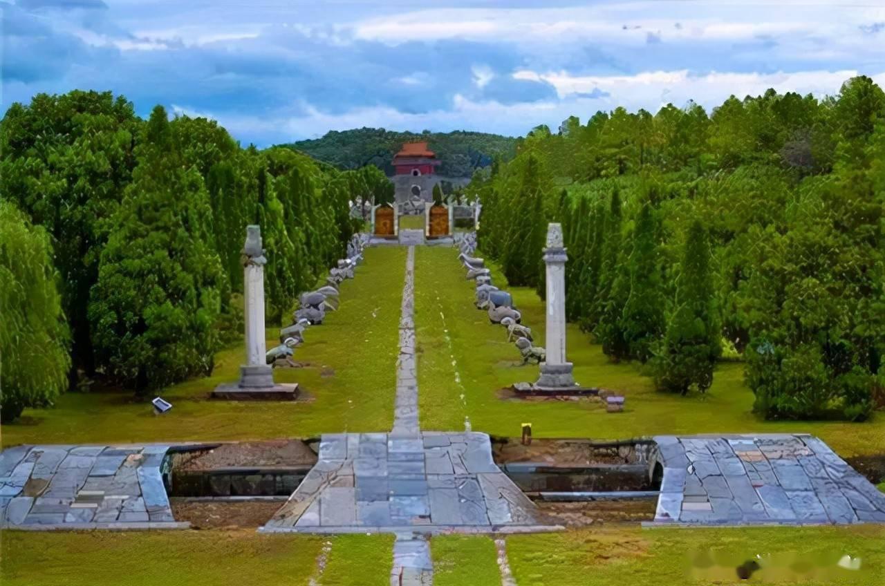 朱元璋的墓地_朱元璋墓道_朱元璋坟地